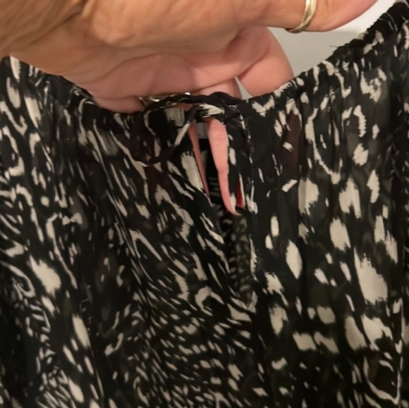 Women's Slightly Sheer Top - Picture 2 of 6